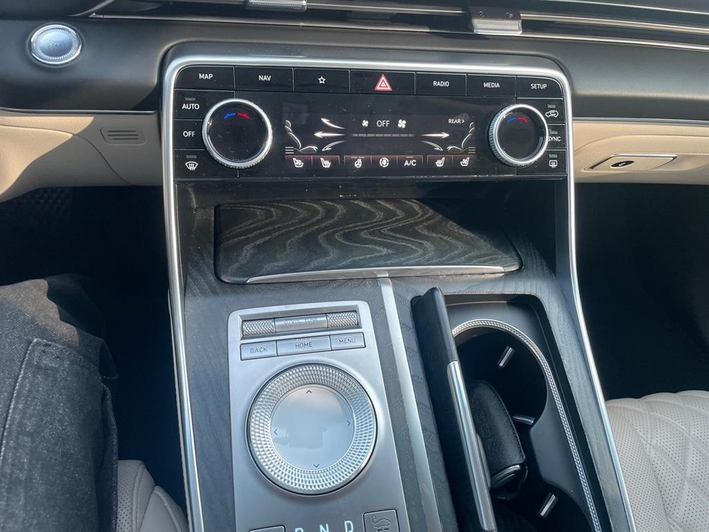 Genesis GV80 - Vista 11