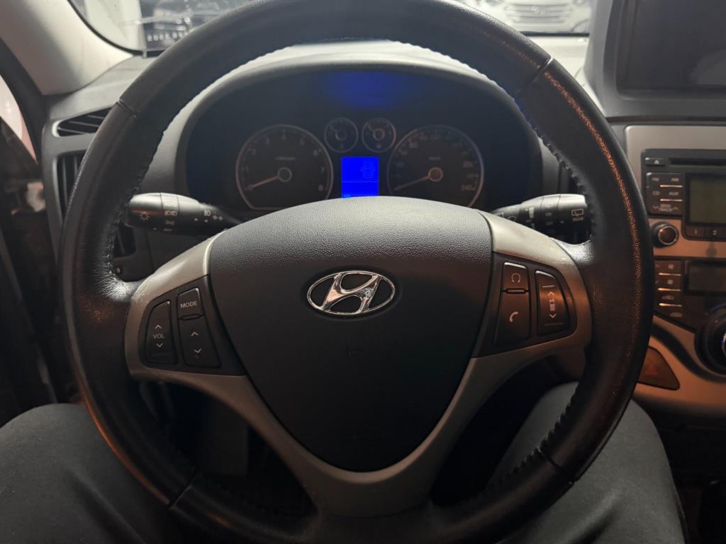 HYUNDAI i30 - Vista 5