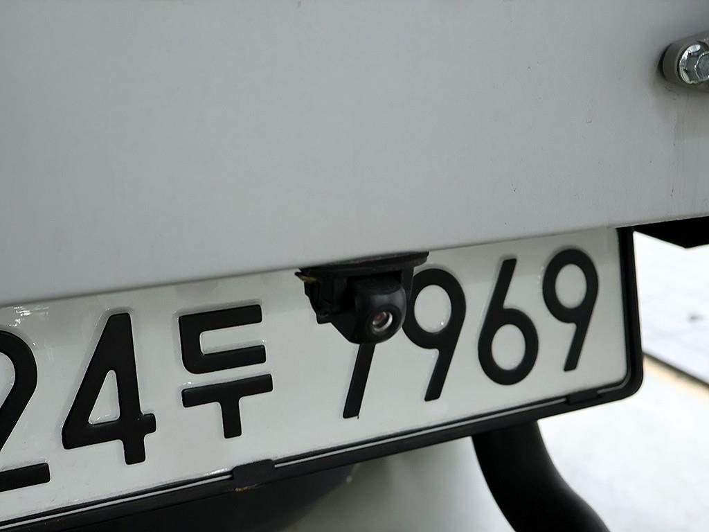 Small Truck Top_Wingbody 2025 Blanco - Importación desde Corea - HF Imports Iquique - Foto 13
