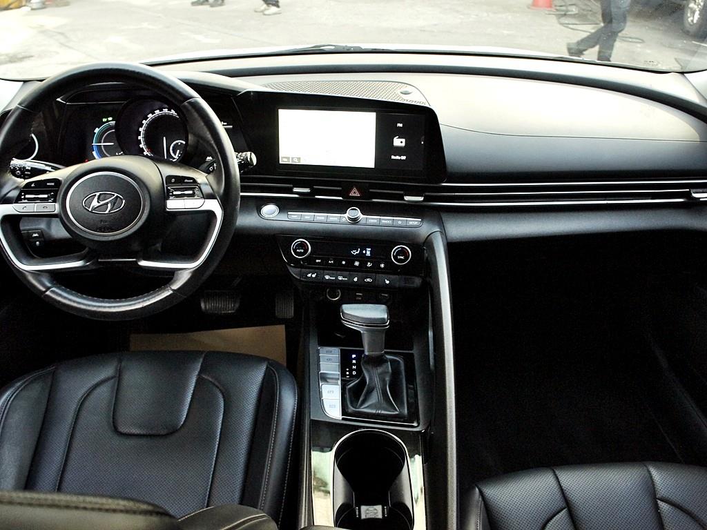 HYUNDAI Avante 2022 Blanco - Importación desde Corea - HF Imports Iquique - Foto 7