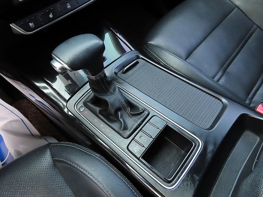 KIA Sorento - Vista 10