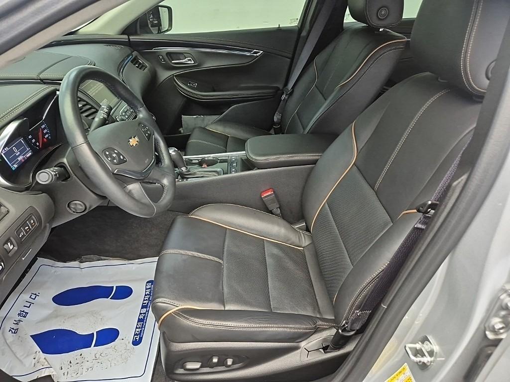 Chevrolet Impala - Vista 11