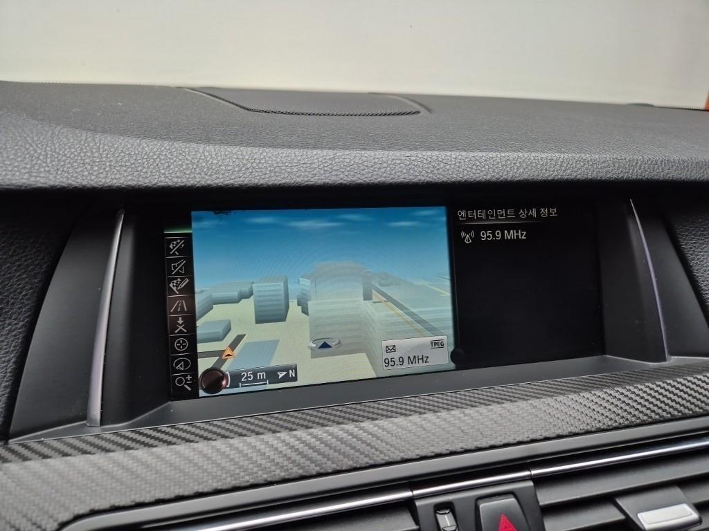 BMW 5 Series 2016 Negro - Importación desde Corea - HF Imports Iquique - Foto 13