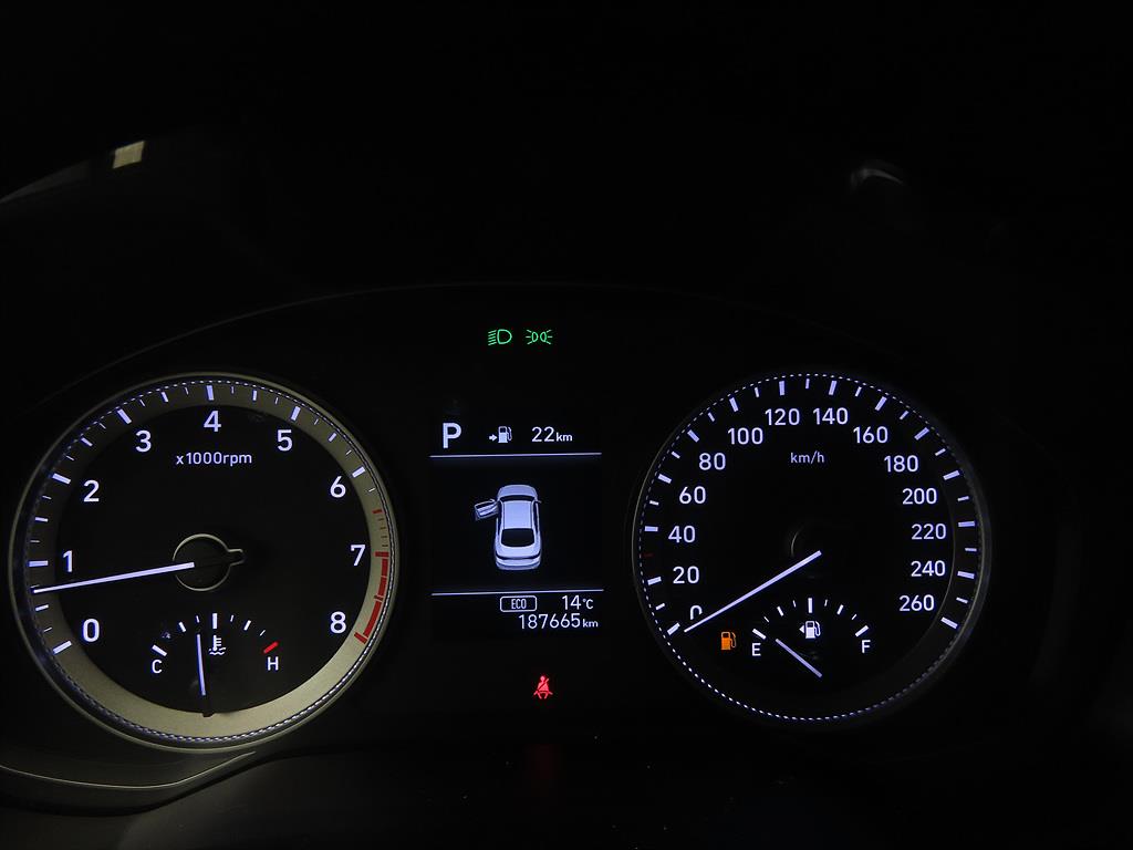 HYUNDAI Grandeur - Vista 8