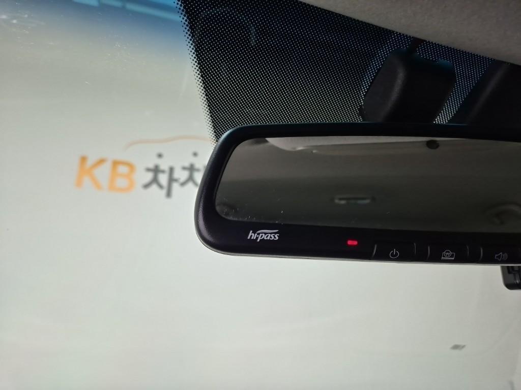 Ssangyong Tivoli 2022 Blanco - Importación desde Corea - HF Imports Iquique - Foto 17