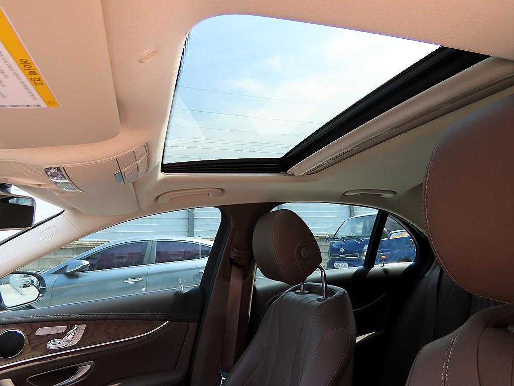 Mercedes Benz E class 2019 Gris - Importación desde Corea - HF Imports Iquique - Foto 17