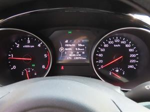 KIA Carnival - Vista 10