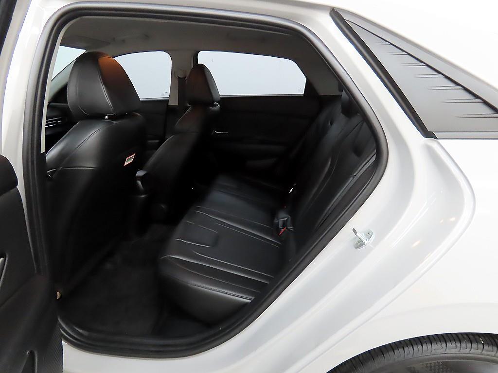 HYUNDAI Avante - Vista 6