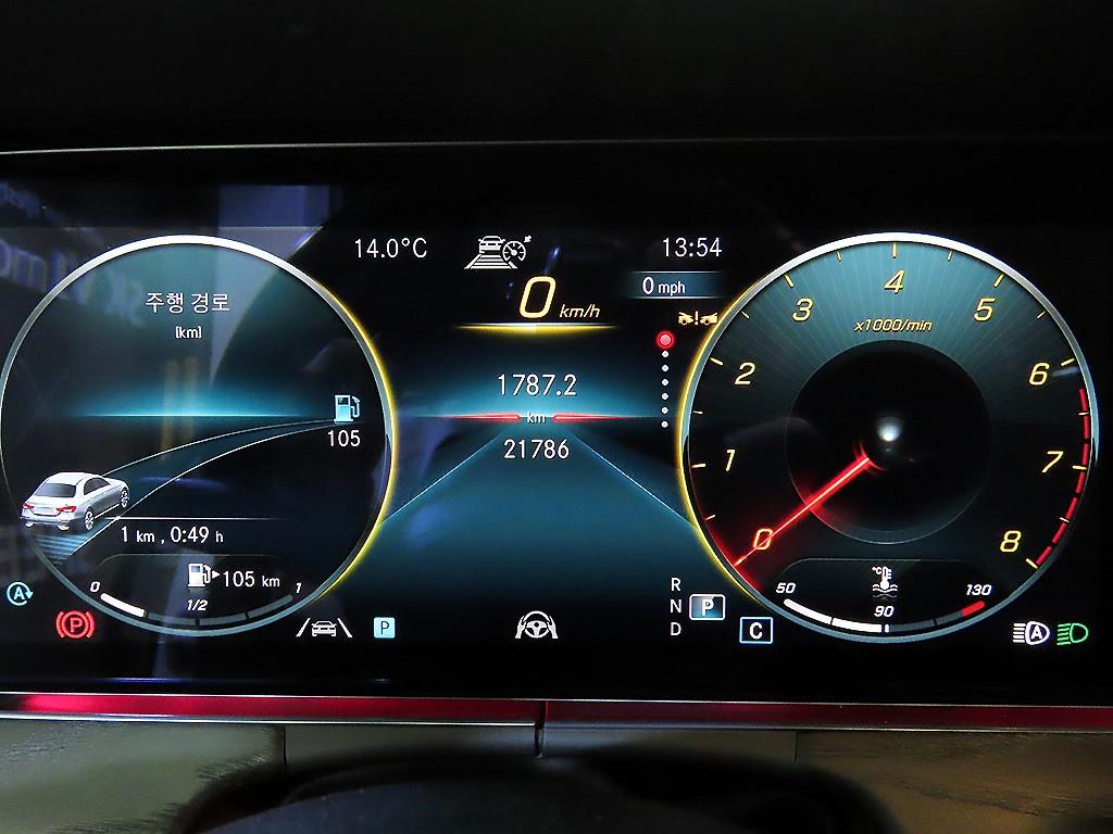 Mercedes Benz E class - Vista 9