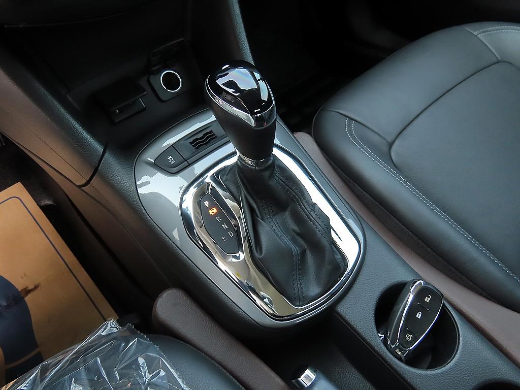 Chevrolet Cruise - Vista 3