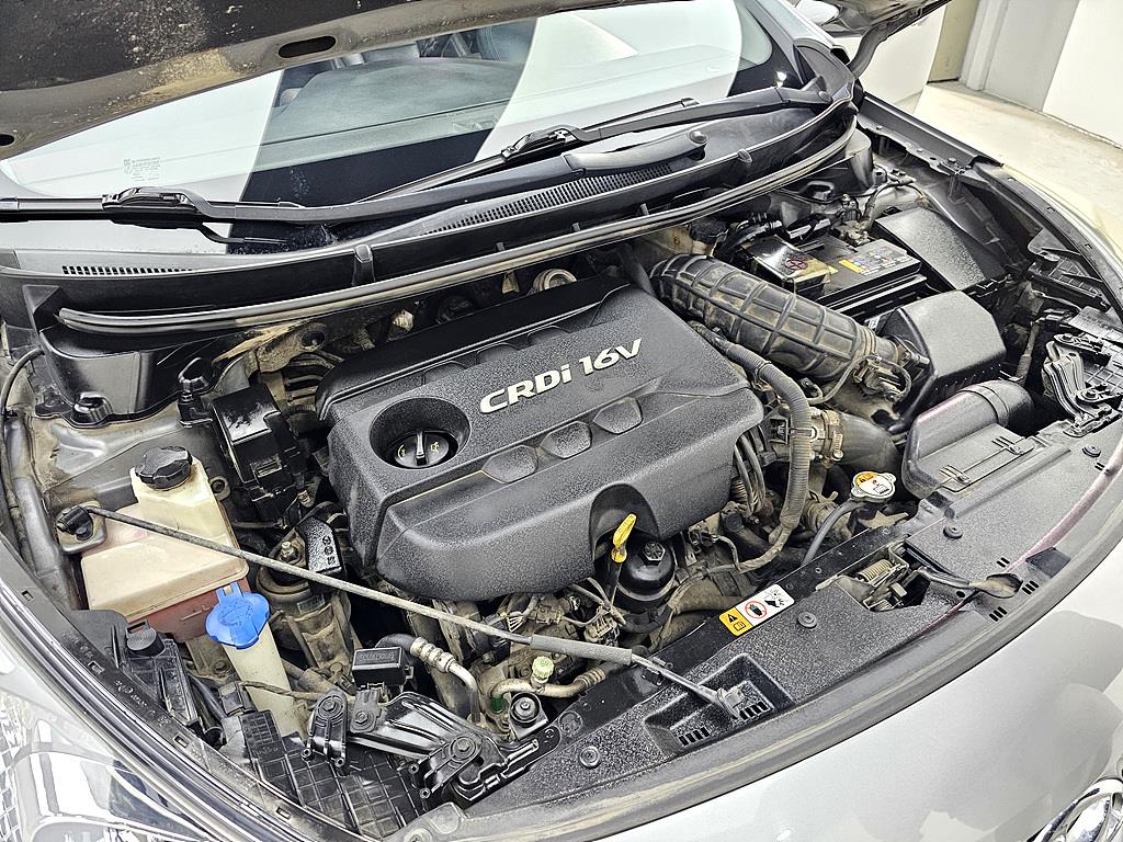 HYUNDAI i30 - Vista 6