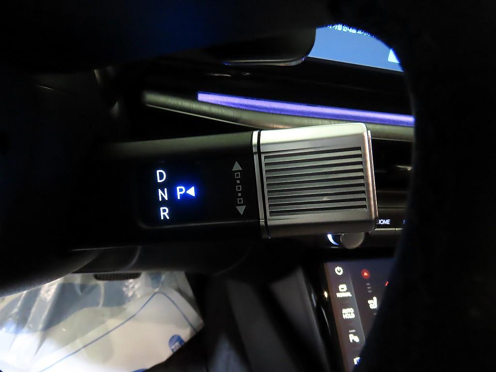 HYUNDAI Grandeur - Vista 12