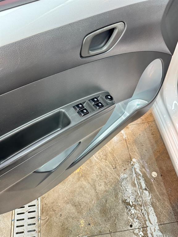 Chevrolet Spark 2012 Blanco - Importación desde Corea - HF Imports Iquique - Foto 16