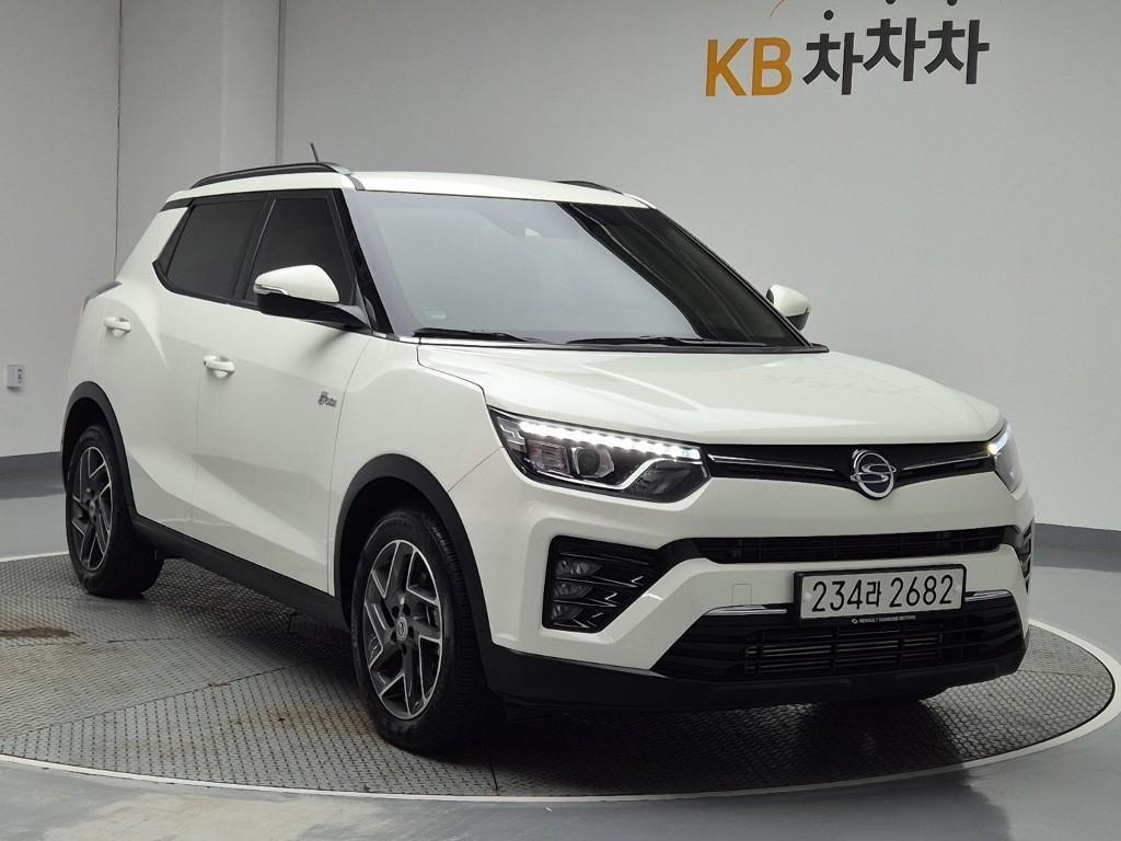 Ssangyong Tivoli - Vista 4