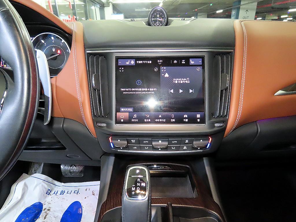 Maserati Levante - Vista 11