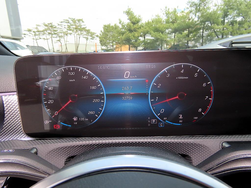 Mercedes Benz A Class - Vista 9