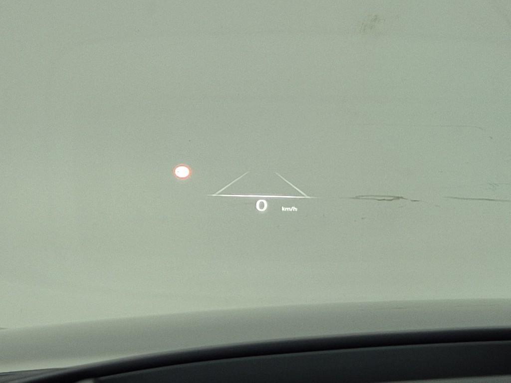 Genesis G90 - Vista 11