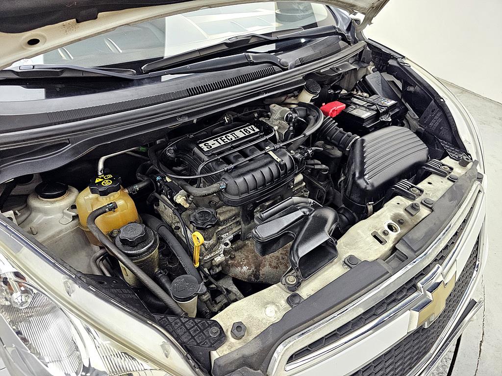 Chevrolet Spark - Vista 6