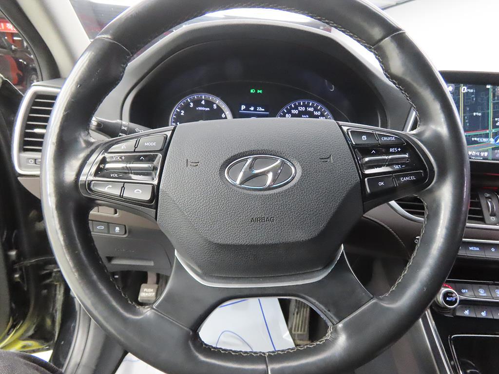 HYUNDAI Grandeur - Vista 7