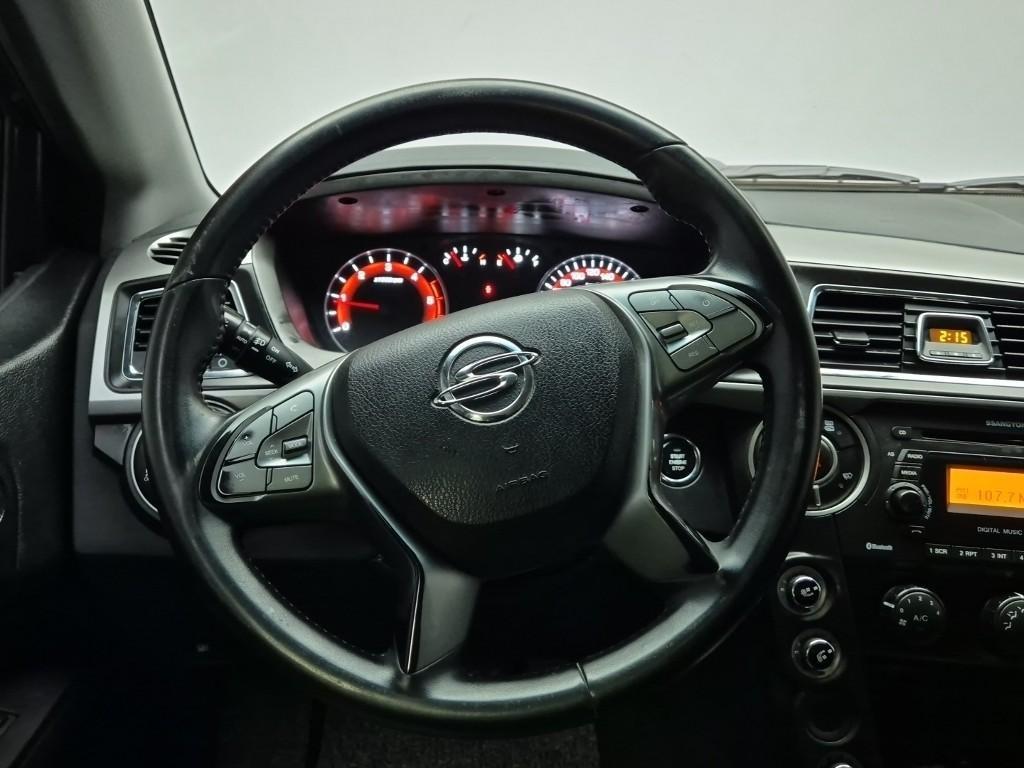 Ssangyong Korando - Vista 9