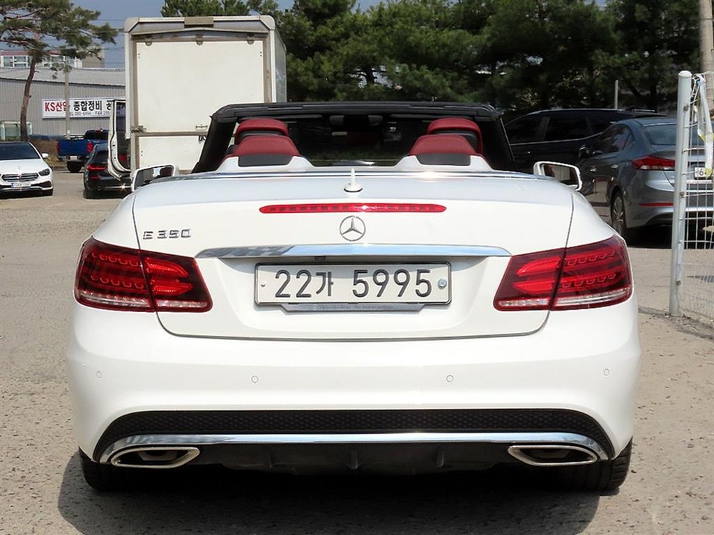 Mercedes Benz E class - Vista 8