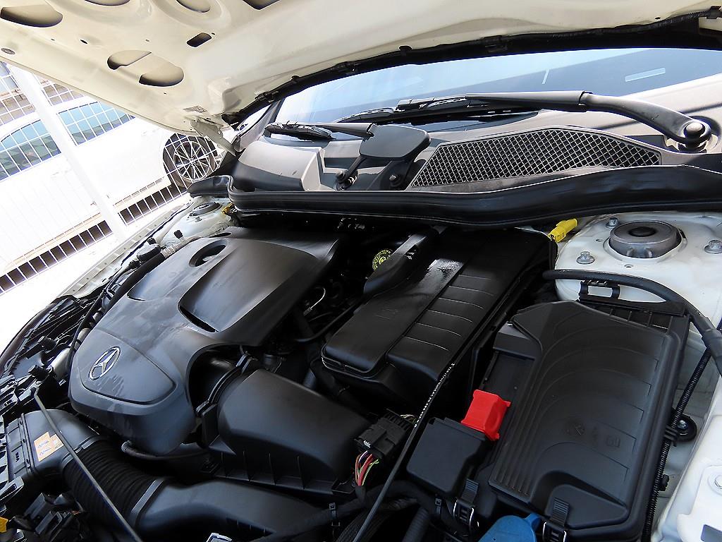 Mercedes Benz GLA Class 2018 Blanco - Importación desde Corea - HF Imports Iquique - Foto 19