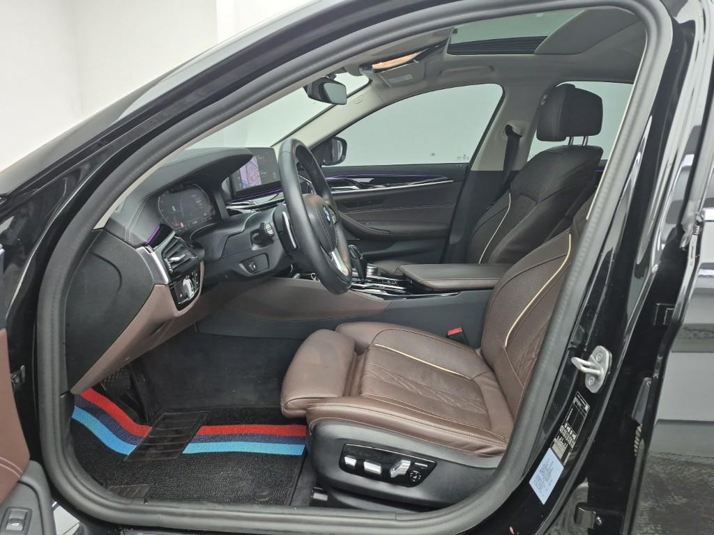 BMW 5 Series - Vista 11