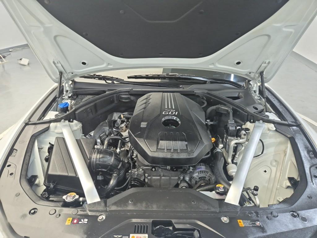 Genesis G70 - Vista 5