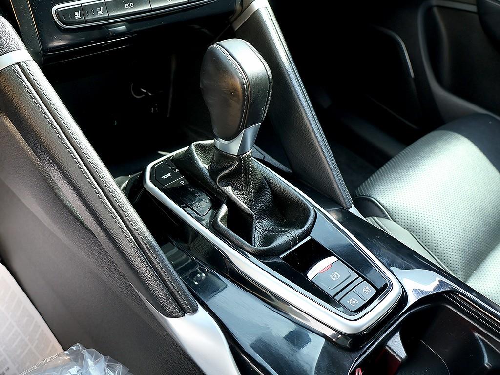 SAMSUNG QM6 2021 Blanco - Importación desde Corea - HF Imports Iquique - Foto 7