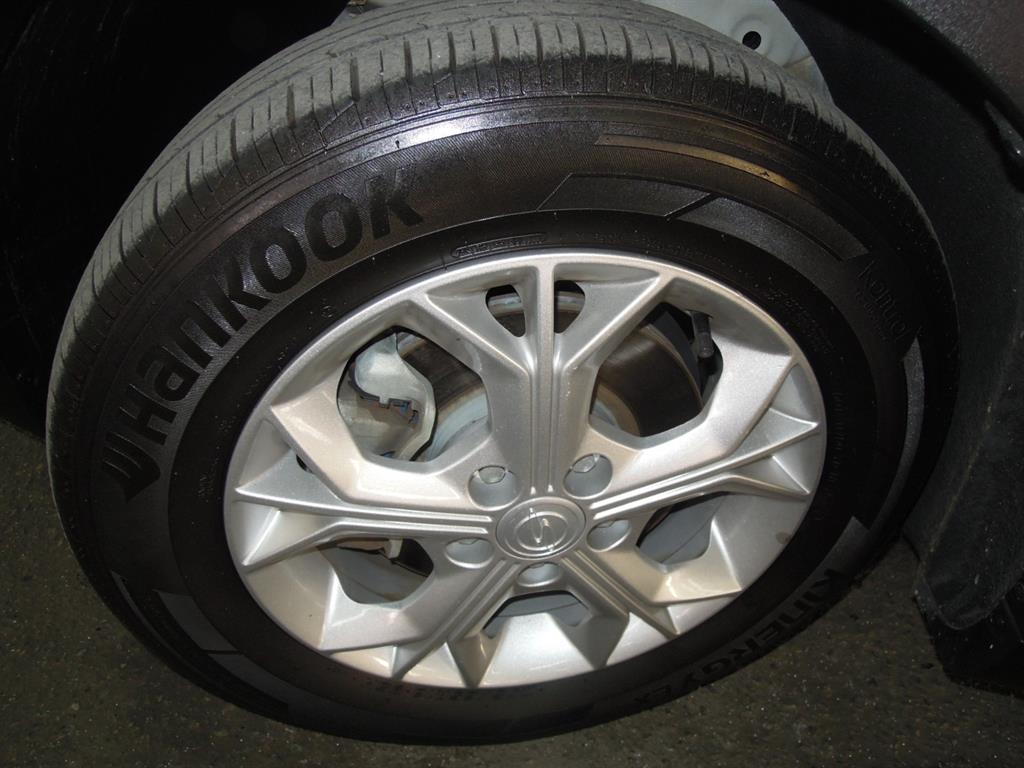 Ssangyong Tivoli - Vista 11