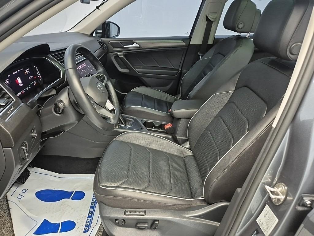 Volkswagen Tiguan - Vista 11