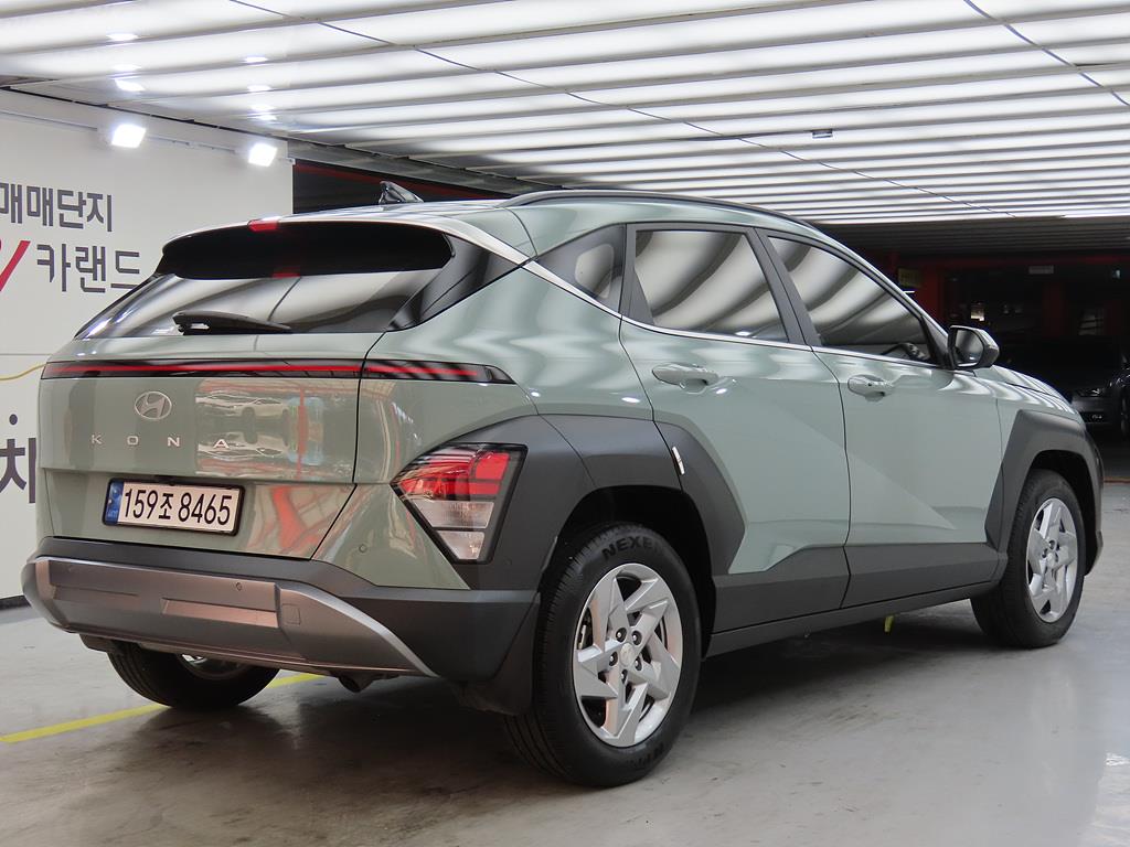 HYUNDAI Kona - Vista 4