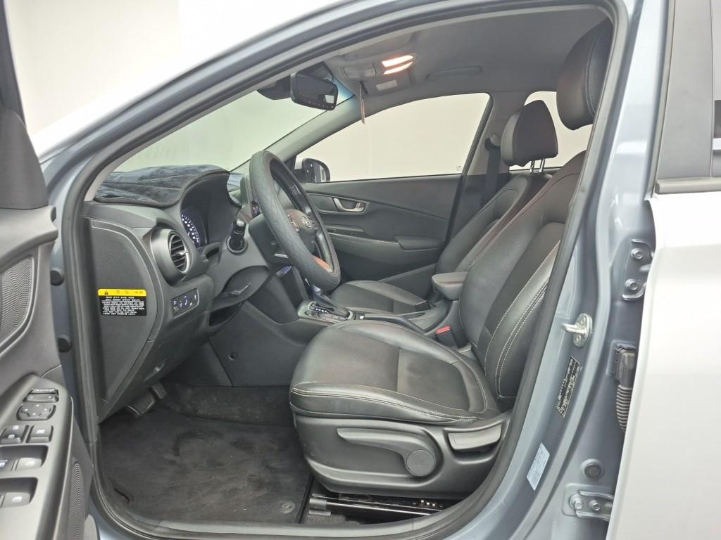 HYUNDAI Kona - Vista 11