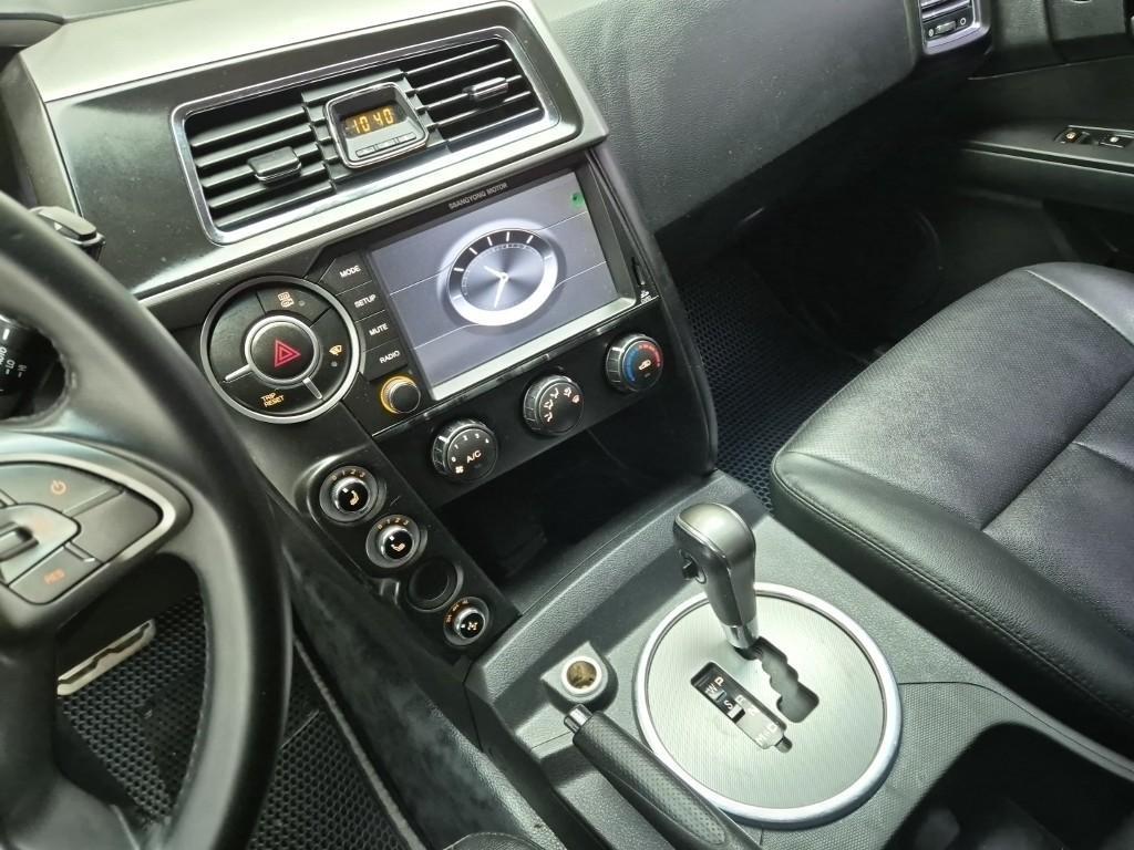 Ssangyong Korando - Vista 10