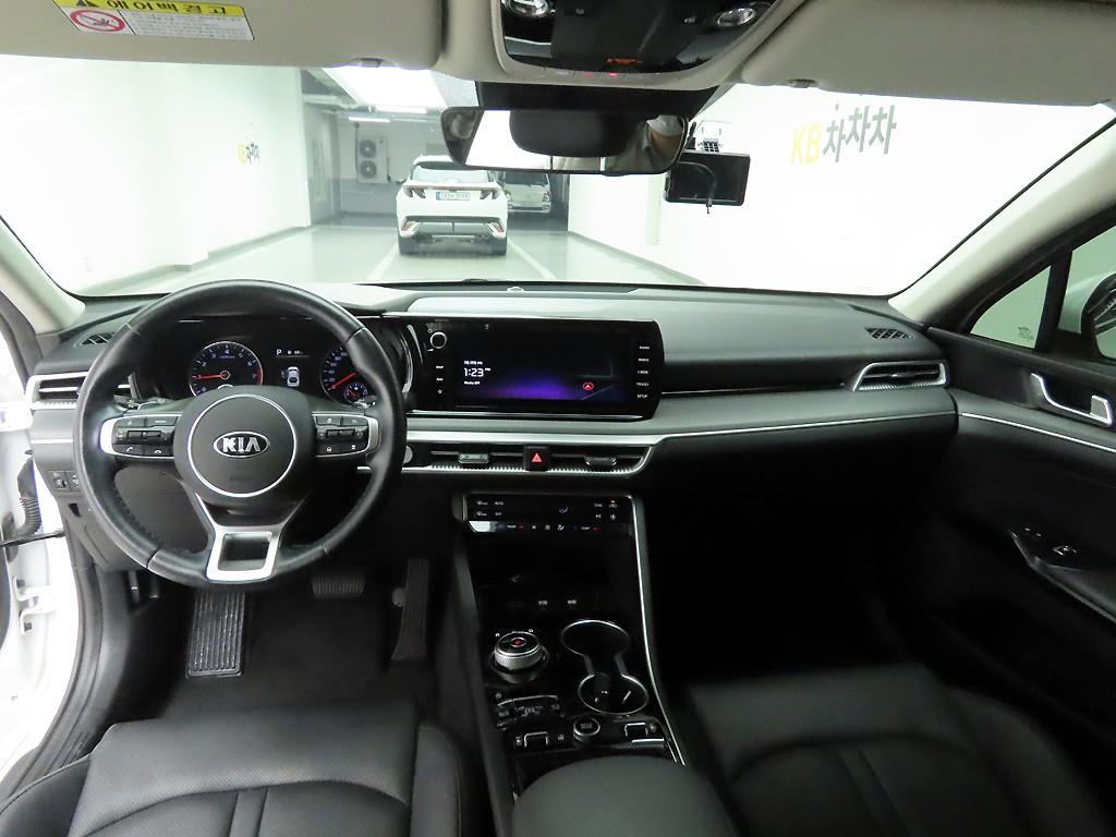 KIA K5 - Vista 8