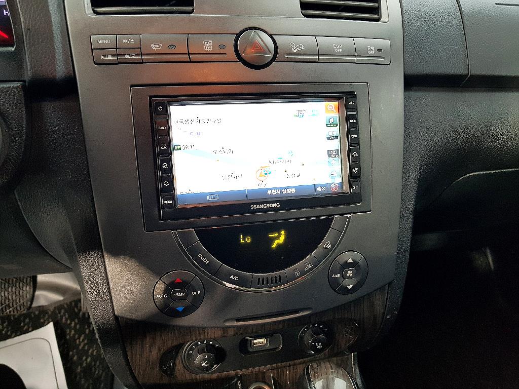 Ssangyong Rexton - Vista 12