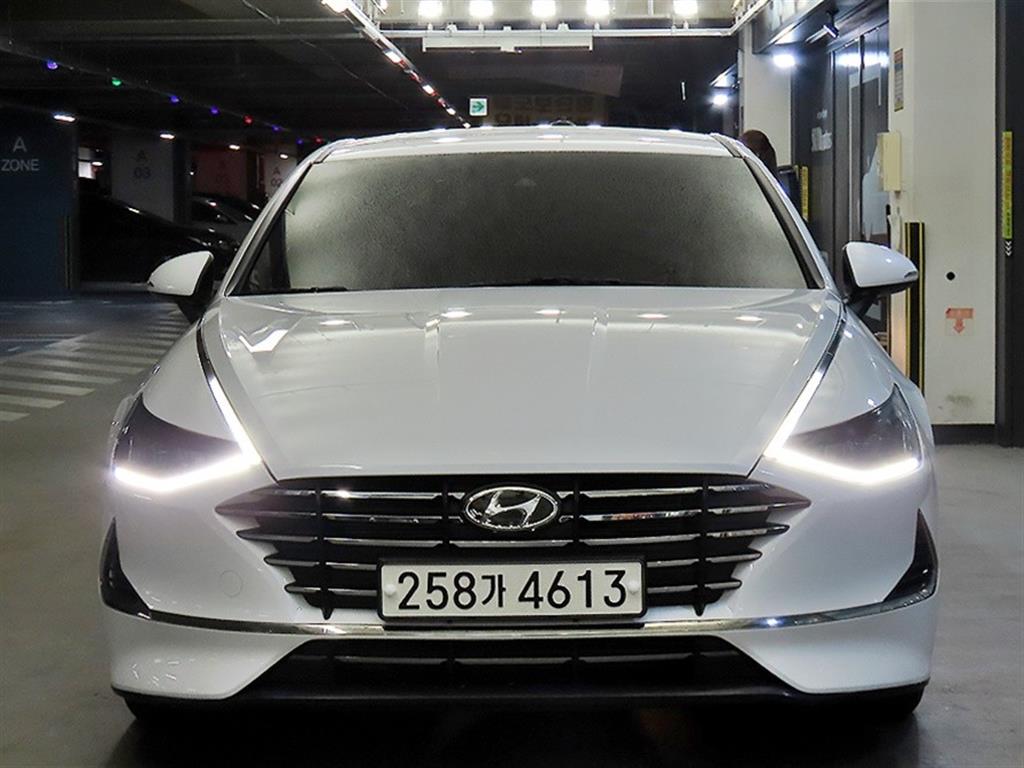 HYUNDAI Sonata - Vista 2