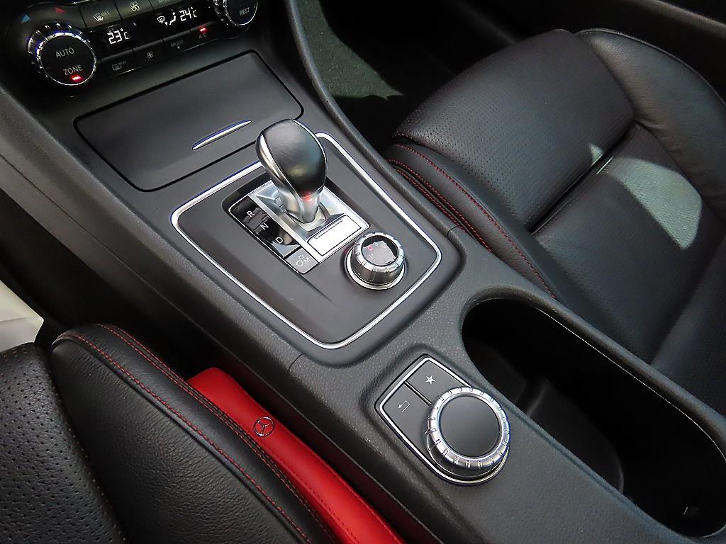 Mercedes Benz CLA Class - Vista 10