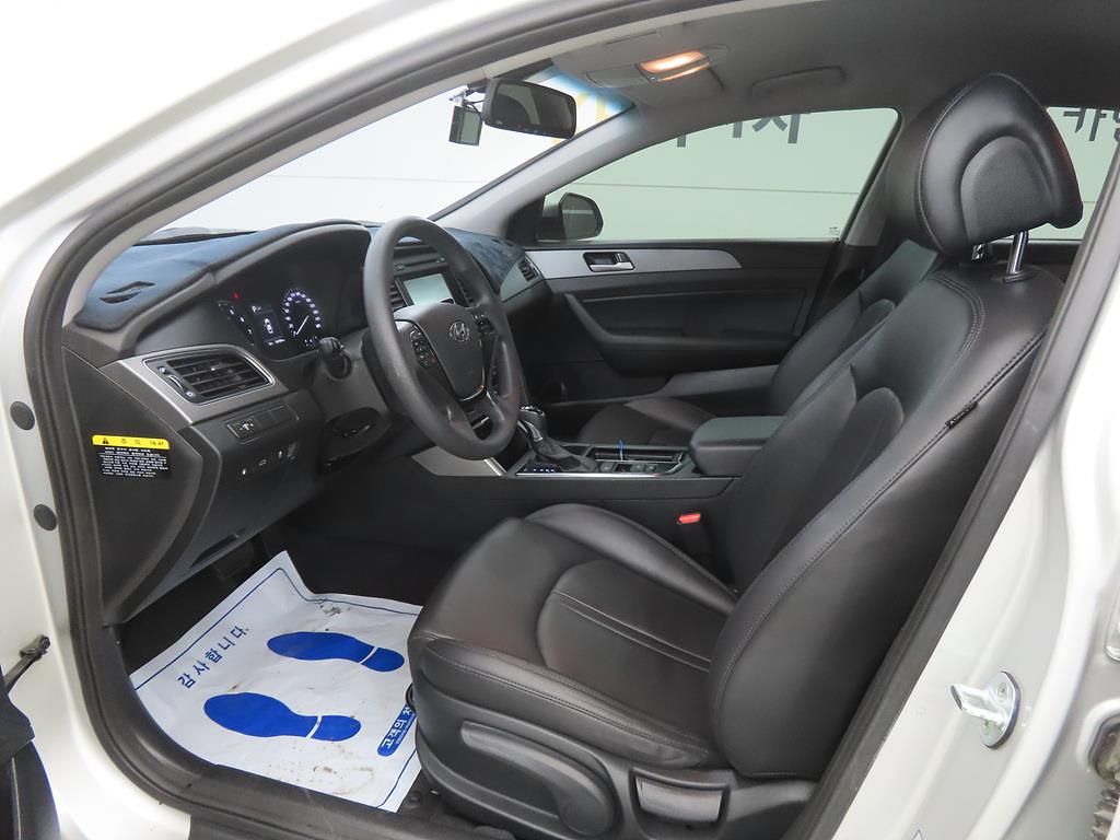 HYUNDAI Sonata - Vista 5