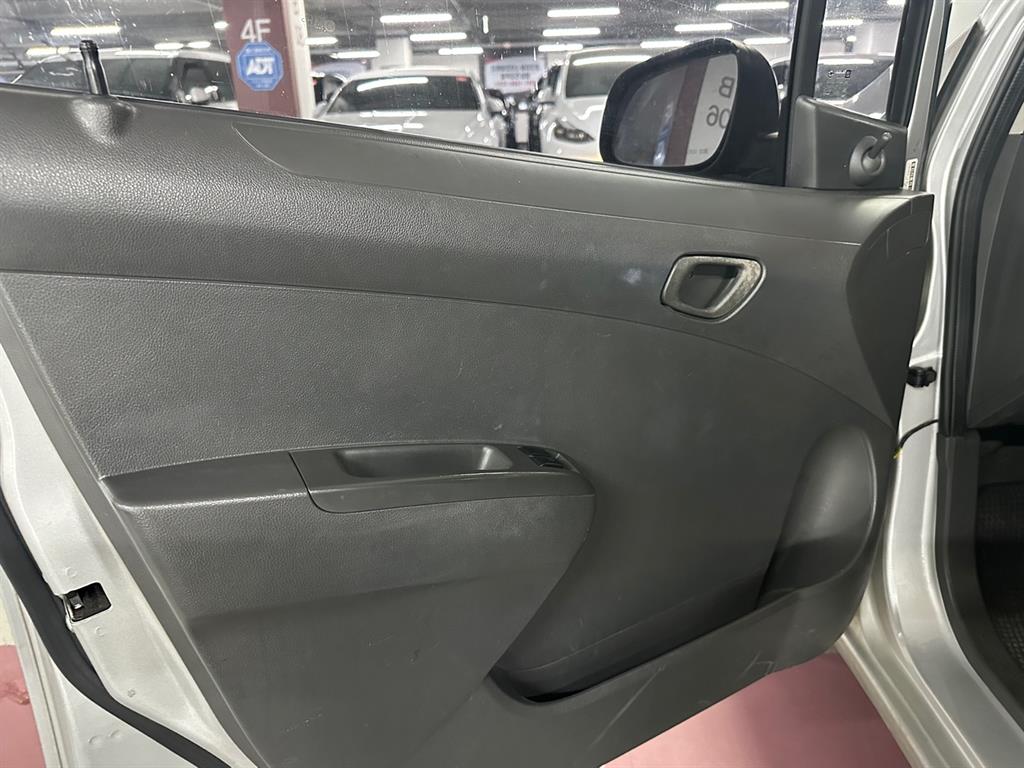 Chevrolet Spark - Vista 12