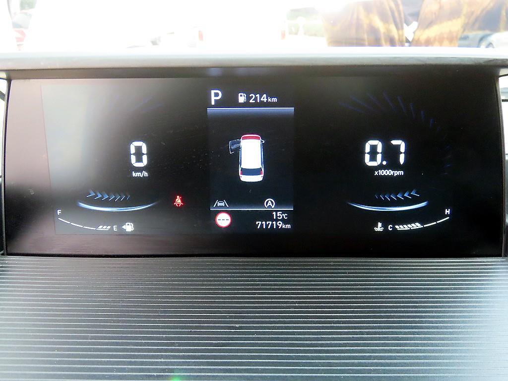 HYUNDAI Staria - Vista 9