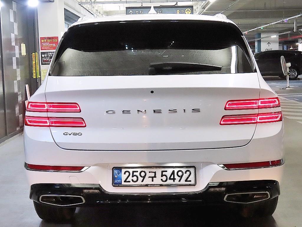 Genesis GV80 - Vista 6