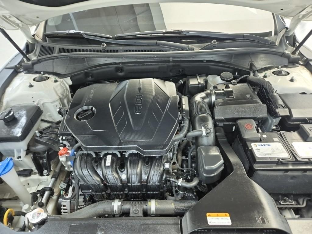 HYUNDAI Grandeur - Vista 5