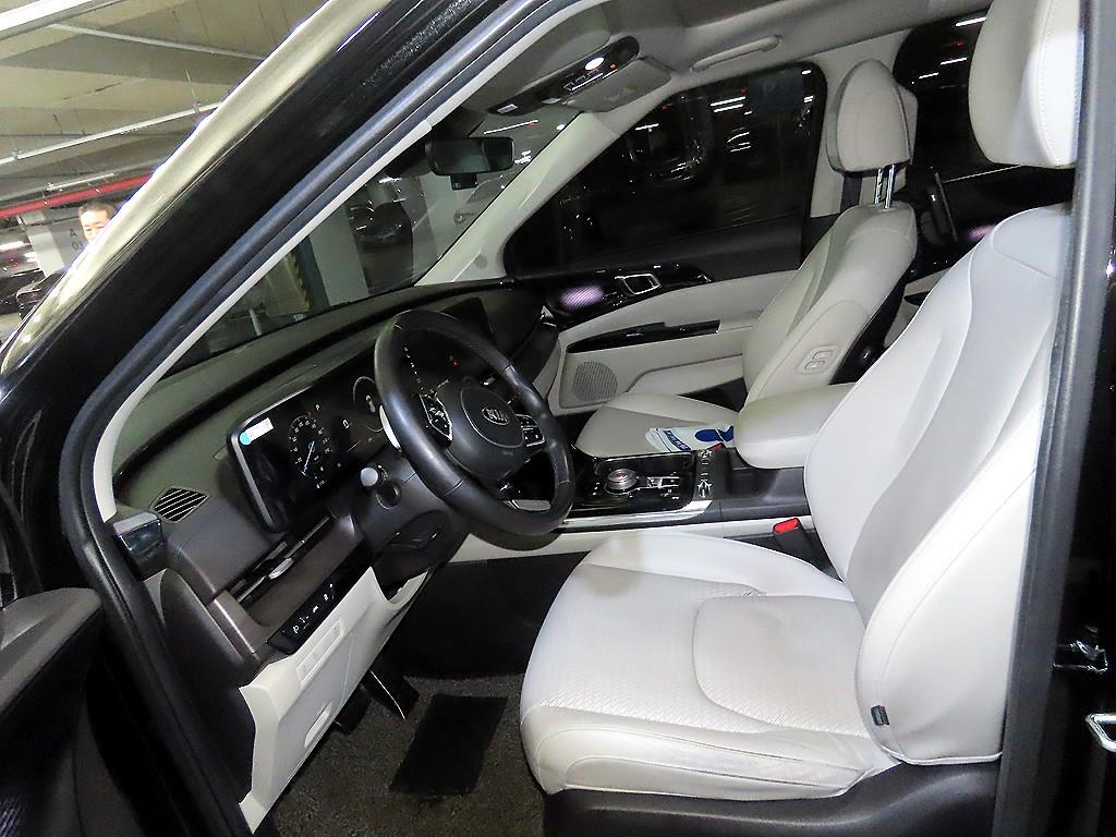 KIA Carnival - Vista 6