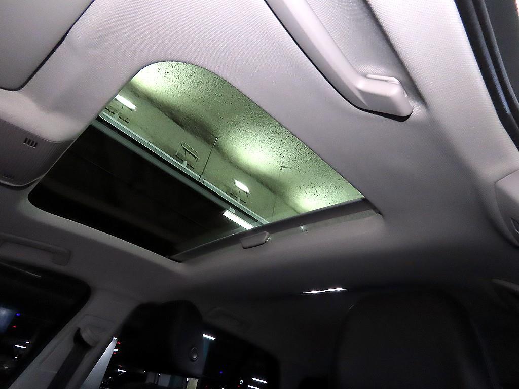 Volkswagen Golf 2025 Negro - Importación desde Corea - HF Imports Iquique - Foto 16