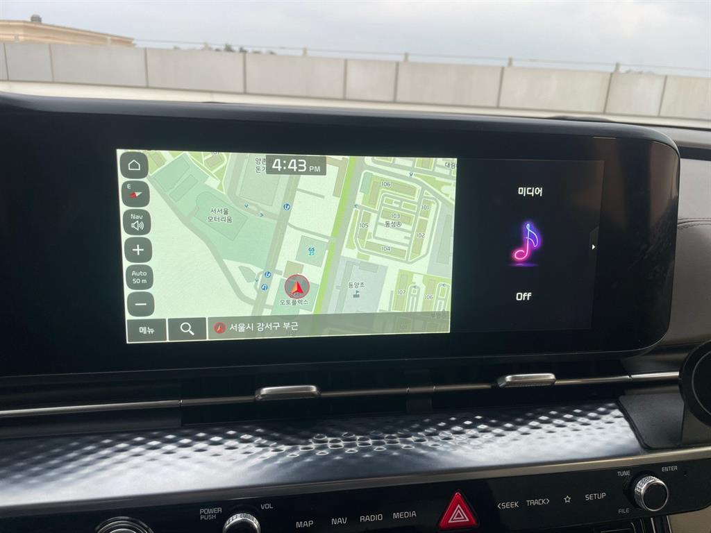 KIA Carnival - Vista 9