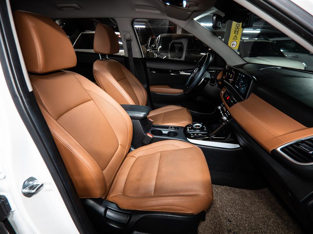 KIA Seltos - Vista 11