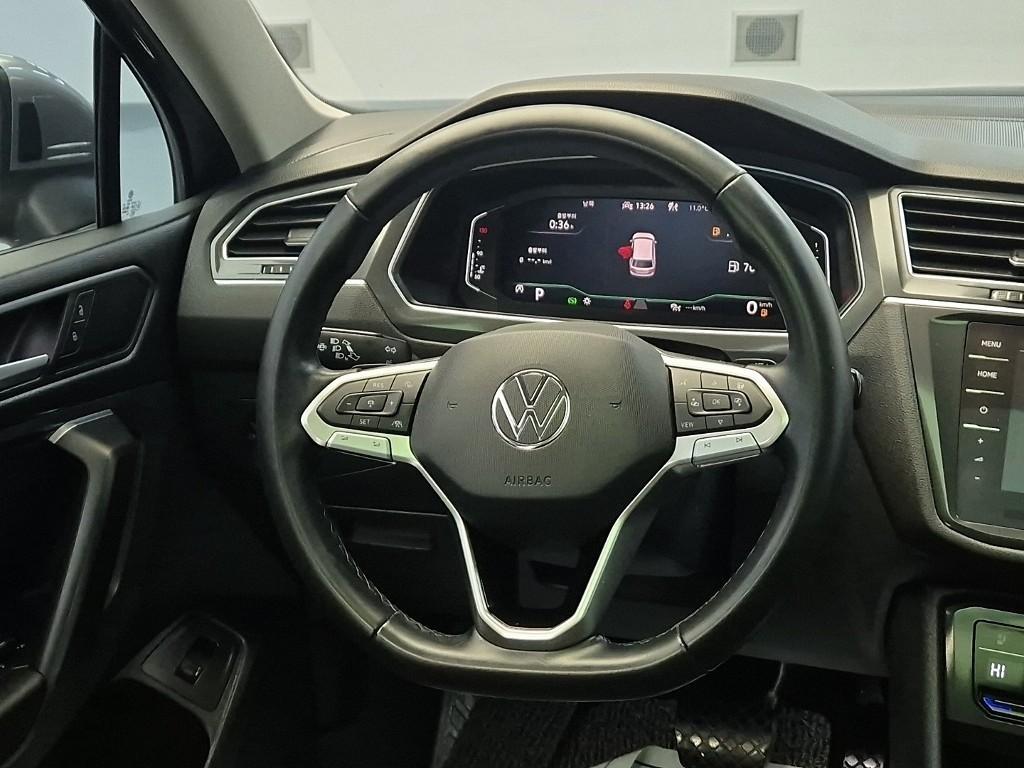 Volkswagen Tiguan - Vista 9