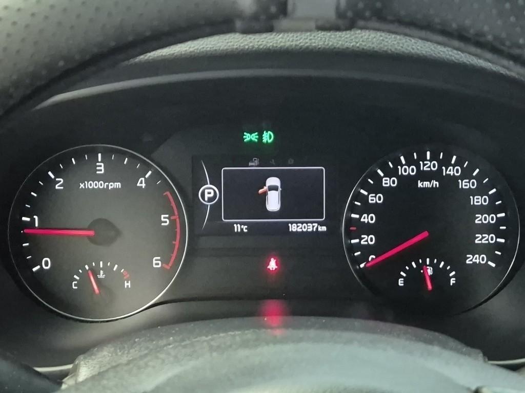 KIA Sportage - Vista 6