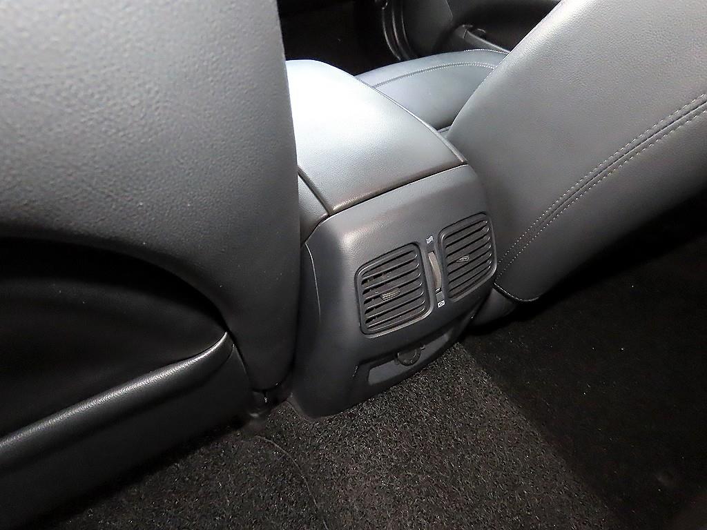 HYUNDAI Grandeur 2010 Negro - Importación desde Corea - HF Imports Iquique - Foto 17